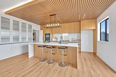 Photo of property in 70 Kaipara Portage Road, Riverhead, 0820