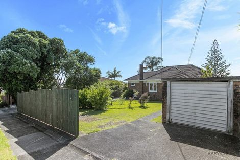 Photo of property in 30 Pleasant Road, Glen Eden, Auckland, 0602