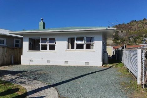 Photo of property in 15 Waimea Road, Nelson South, Nelson, 7010