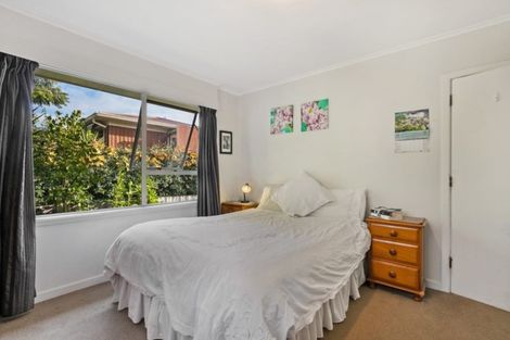 Photo of property in 27 Humphrey Kemp Avenue, Henderson, Auckland, 0612
