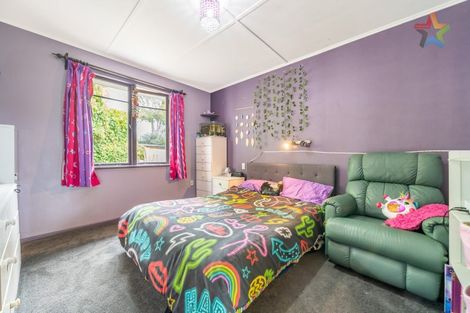 Photo of property in 32a Kopara Grove, Stokes Valley, Lower Hutt, 5019
