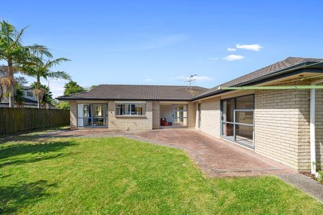 Photo of property in 20 Gransna Lane, East Tamaki, Auckland, 2013