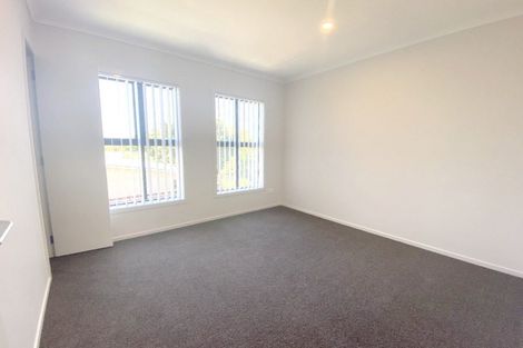 Photo of property in 2/9 Marlene Avenue, Te Atatu South, Auckland, 0610