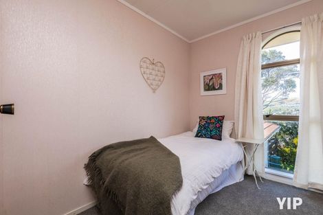 Photo of property in 10 Te Kiteroa Grove, Churton Park, Wellington, 6037