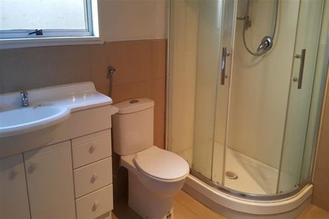 Photo of property in 12a Manuka Road, Glenfield, Auckland, 0629