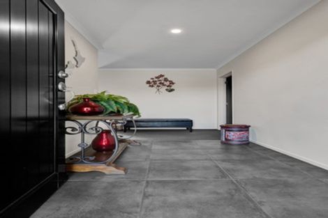 Photo of property in 38 Montague Grove, Stratford, 4332