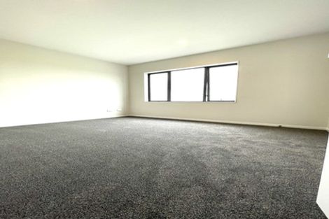 Photo of property in 32 Auranga Drive, Karaka, 2113