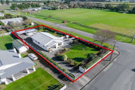 Photo of property in 2 Naples Street, Martinborough, 5711