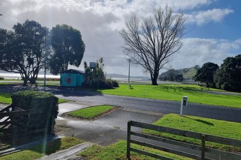 Photo of property in 3 Rautawa Place, Kawakawa Bay, 2585