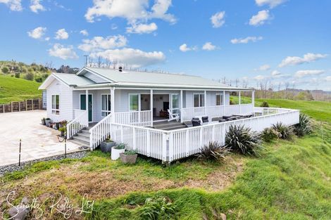 Photo of property in 70 Te Pahi River Drive, Paparoa, 0583