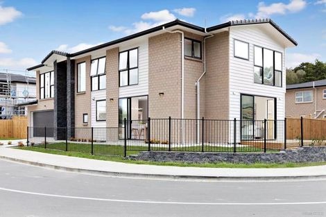 Photo of property in 9 Skanda Crescent, Flat Bush, Auckland, 2019