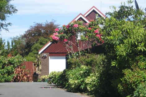 Photo of property in 2/4b Wichita Place, Burwood, Christchurch, 8083