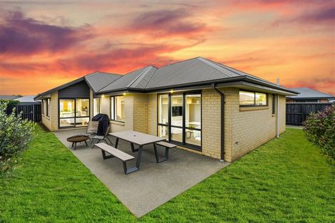 Photo of property in 14 Ridgeway Avenue, Rolleston, 7615