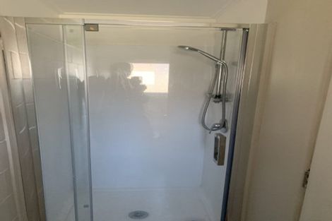 Photo of property in 18 Kent Street, Waiuku, 2123