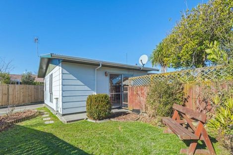 Photo of property in 38 Acacia Street, Kelvin Grove, Palmerston North, 4414