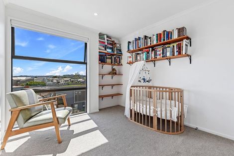 Photo of property in 16 Raranga Lane, Hobsonville, Auckland, 0616