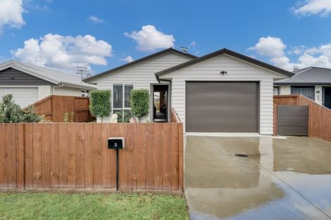 Photo of property in 3 Ponga Place, Papamoa Beach, Papamoa, 3118