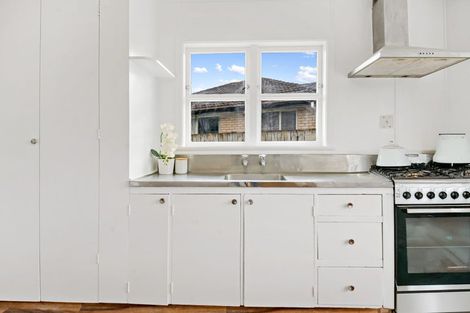 Photo of property in 40 Holland Street, Pukekohe, 2120