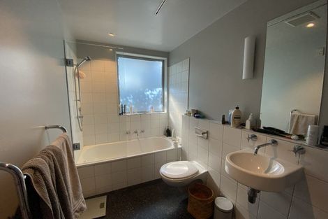 Photo of property in 23 Napier Street, Karaka Bays, Wellington, 6022