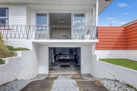 Photo of property in 193 Omata Road, Blagdon, New Plymouth, 4310