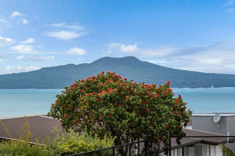 Photo of property in 61a Castor Bay Road, Castor Bay, Auckland, 0620