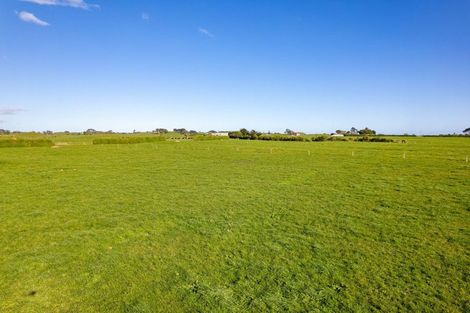 Photo of property in 306 Pungarehu Road, Pungarehu, 4685