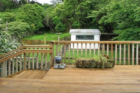 Photo of property in 28 Lincoln Avenue, Tawa, Wellington, 5028