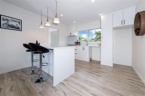 Photo of property in 4210a/2 Great North Road, Glendene, Auckland, 0602