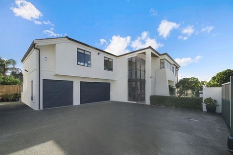 Photo of property in 12 Quedley Court, Eastern Beach, Auckland, 2012