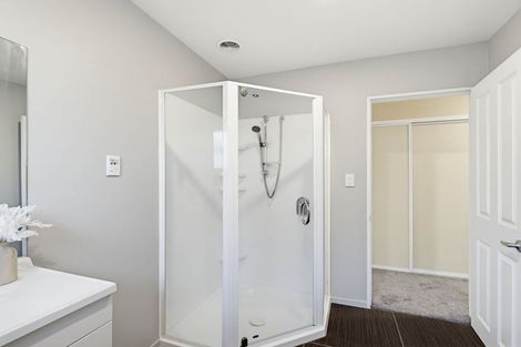 Photo of property in 28 Radiata Avenue, Parklands, Christchurch, 8083