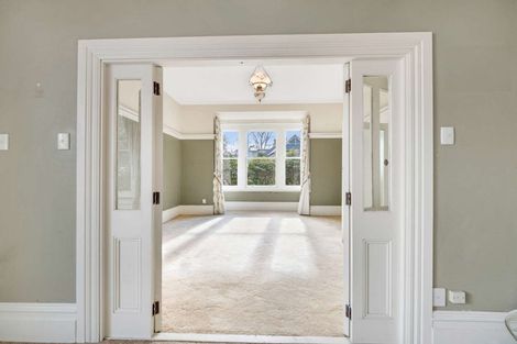 Photo of property in 21 Neidpath Road, The Glen, Dunedin, 9011