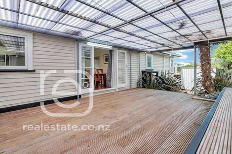 Photo of property in 18b Hollowout Street, Takanini, 2112