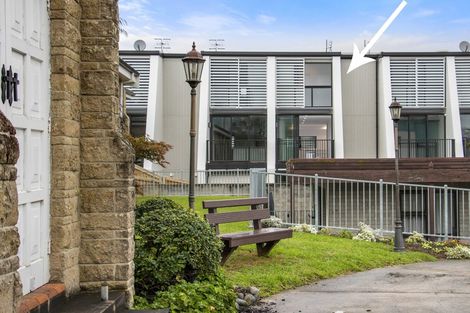 Photo of property in 4/17 Victoria Road, Mount Maunganui, 3116