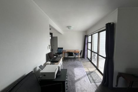 Photo of property in 2/7 Courant Place, Clover Park, Auckland, 2019