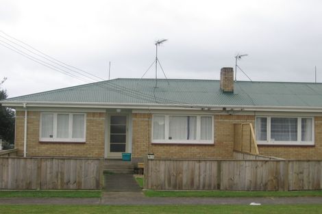 Photo of property in 1/3 Onslow Road, Papakura, 2110