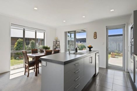 Photo of property in 56b Alberta Road, Glen Avon, New Plymouth, 4312