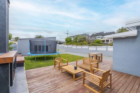 Photo of property in 116 Seaview Road, Paraparaumu Beach, Paraparaumu, 5032