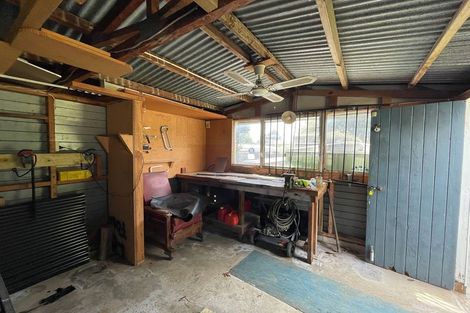 Photo of property in 8 Tatariki Street, Rosehill, Papakura, 2113
