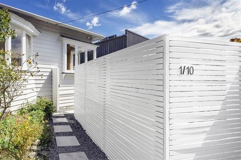 Photo of property in 10 Rimu Road, Kelburn, Wellington, 6012