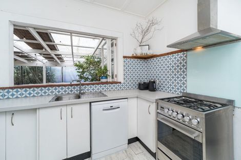Photo of property in 45 Miro Street, Takaro, Palmerston North, 4410