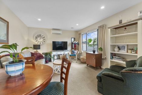 Photo of property in 60b Te Rauparaha Street, Otaki, 5512