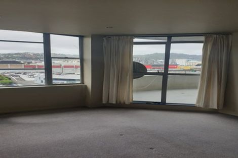 Photo of property in Grandstand Apartments, 11/80u Kent Terrace, Mount Victoria, Wellington, 6011