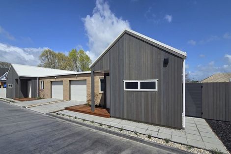 Photo of property in 2/11 Tamihana Avenue, Fairfield, Hamilton, 3214