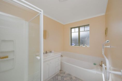 Photo of property in 4 Stanfield Court, Rototuna, Hamilton, 3210