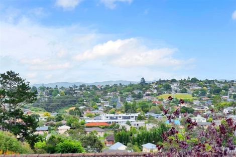 Photo of property in 42 Glenbervie Crescent, Massey, Auckland, 0614