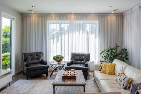 Photo of property in 8 Petrel Close, Paraparaumu Beach, Paraparaumu, 5032