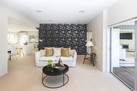 Photo of property in 135 Major Hornbrook Road, Mount Pleasant, Christchurch, 8081