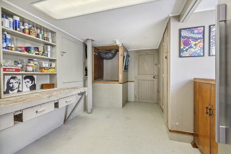 Photo of property in 21 Waikare Street, Karori, Wellington, 6012