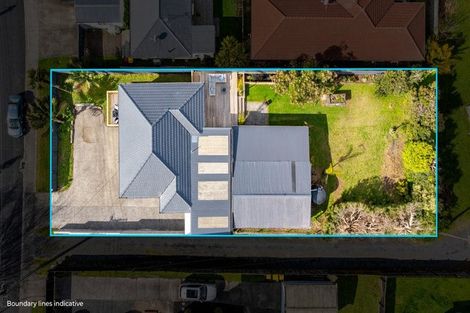 Photo of property in 9 Grainger Road, Te Atatu South, Auckland, 0610