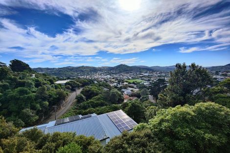 Photo of property in 32 Wrights Hill Road, Karori, Wellington, 6012